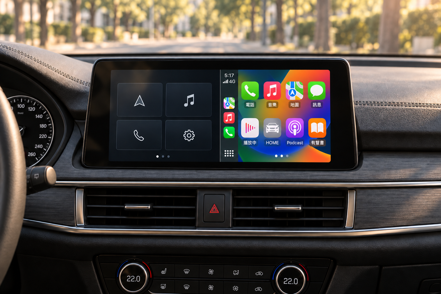 原廠車機選單與 CarPlay 主畫面的左右對照
